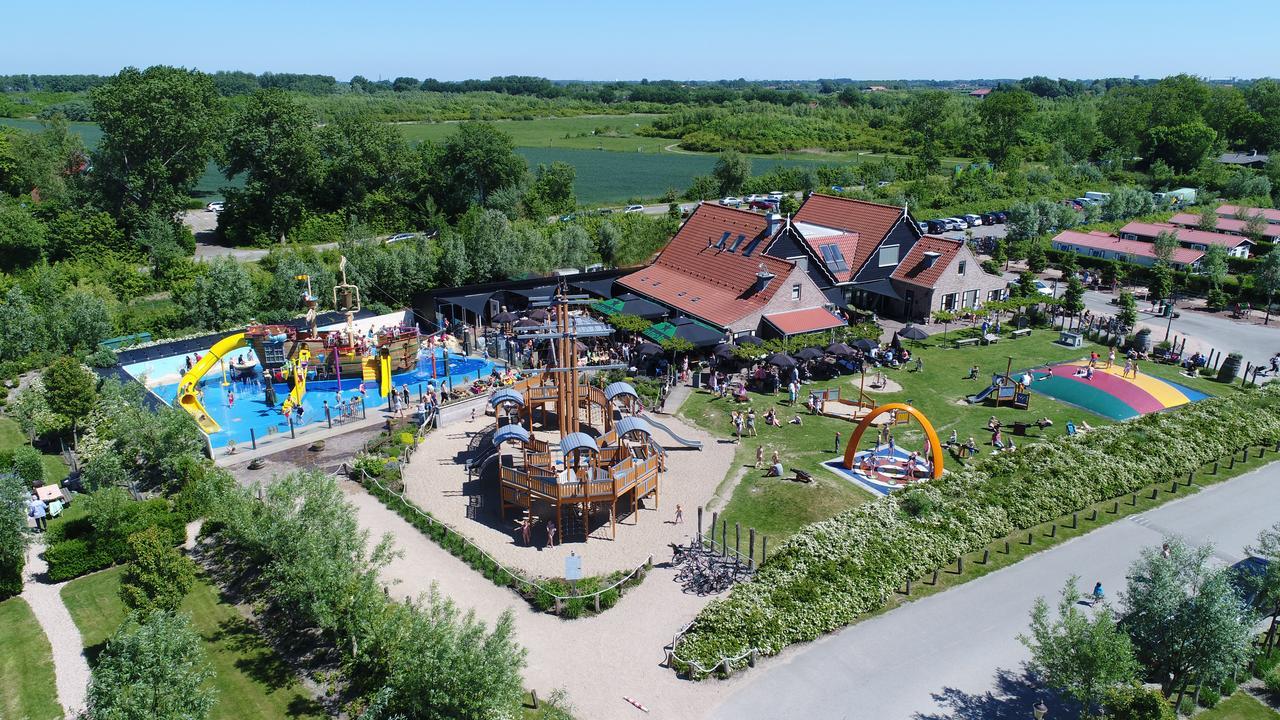 Ferienpark De Meerpaal 3*